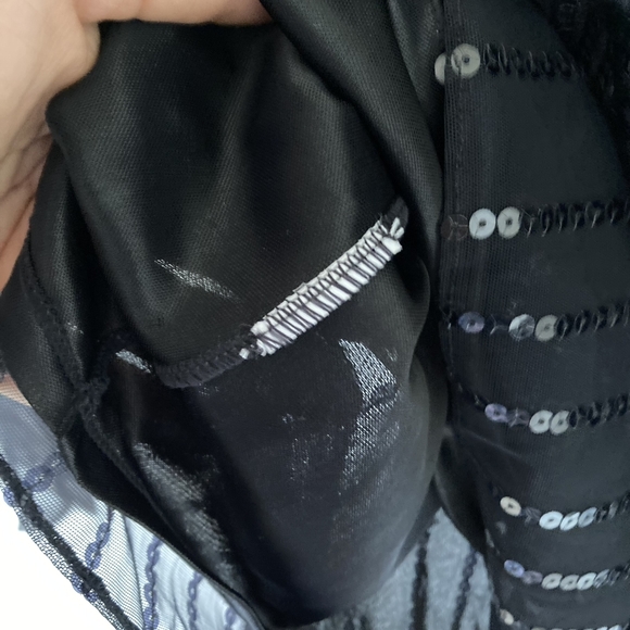 Pre-loved designer Luis Civit Women's Black Sequins Mesh Blouse UK Size 16 - Picture 12 of 17